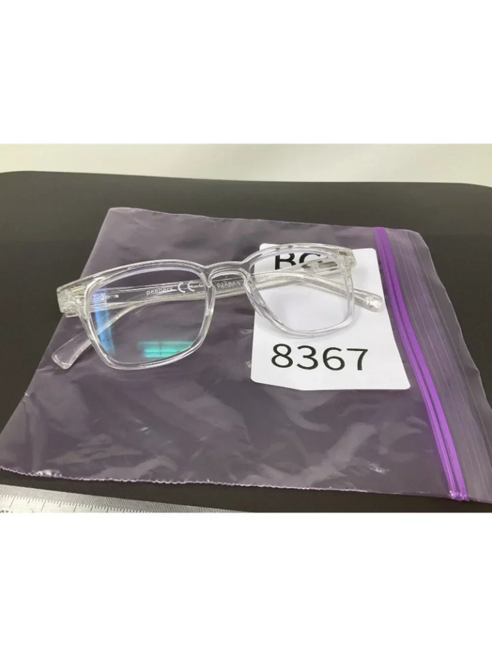 Peepers frame very